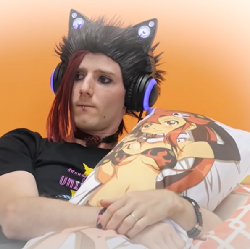 ava_linus.png