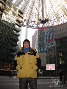 а это SonyCenter в Берлине